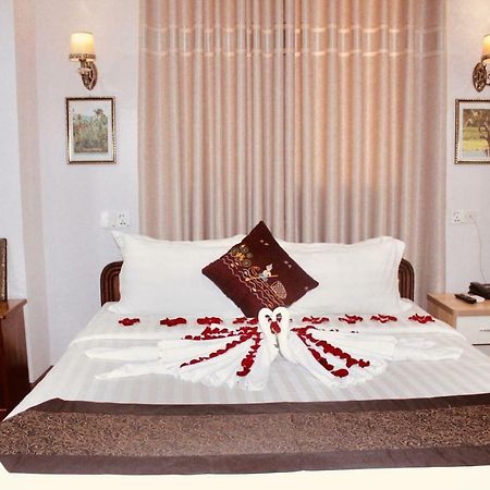 Hotel Iceland Mandalay Extérieur photo