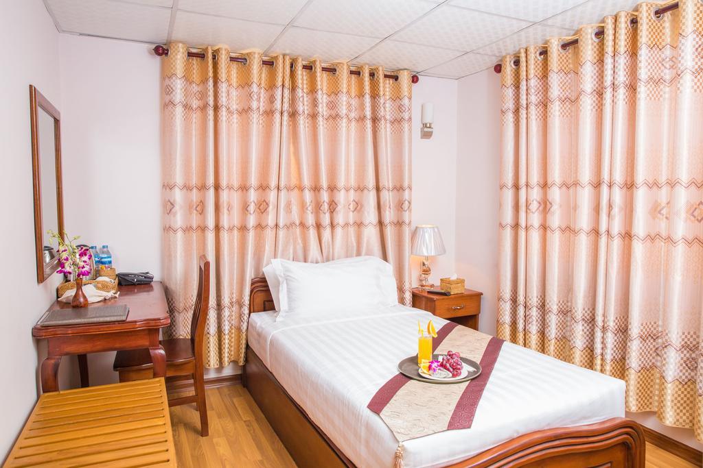 Hotel Iceland Mandalay Extérieur photo