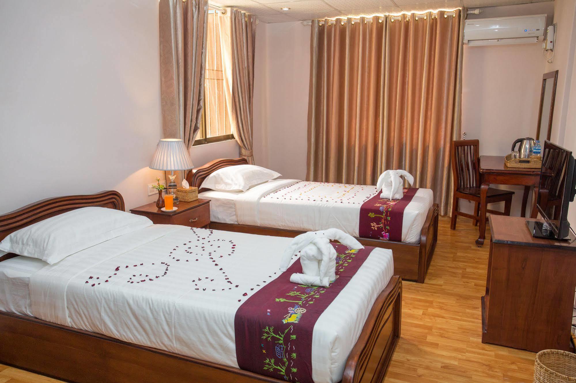 Hotel Iceland Mandalay Extérieur photo