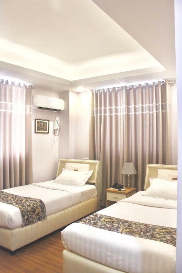Hotel Iceland Mandalay Extérieur photo